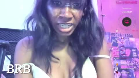 Snapshot of mocha_ chatting on April 2026 02:27:02 AM MOCHA JAMES THE NPC online show from April 2026 02:27:02 AM