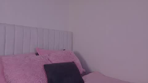 zoe ross online show from February 2026 07:57:02 PM