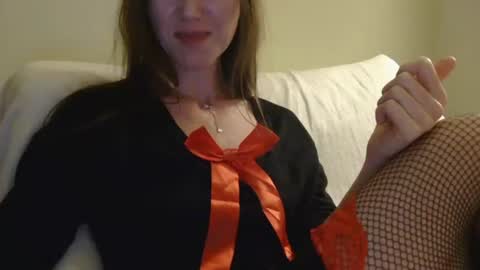 Aurora online show from December 2025 10:40:02 PM