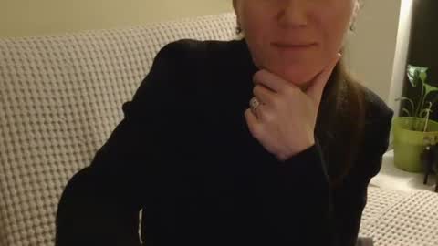 Snapshot of modesta1413 chatting on April 2026 09:02:01 PM Aurora online show from April 2026 09:02:01 PM