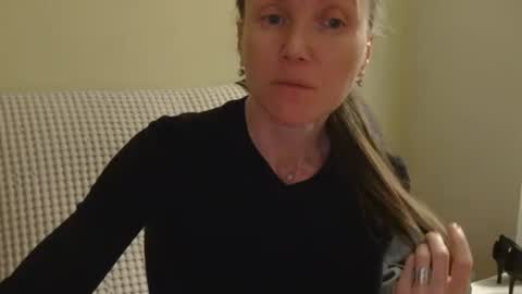 Snapshot of modesta1413 chatting on April 2026 08:25:02 PM Aurora online show from April 2026 08:25:02 PM