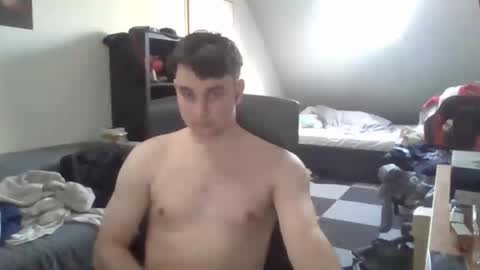 moistbreadstick online show from April 2026 04:20:01 PM