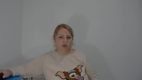 erika online show from September 2025 06:19:02 AM