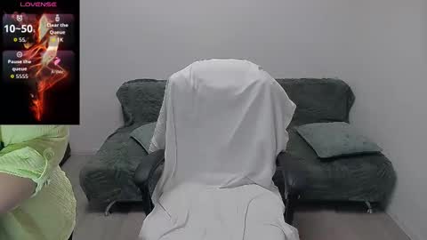 Snapshot of mojjo_erika chatting on May 2026 07:25:02 AM erika online show from May 2026 07:25:02 AM