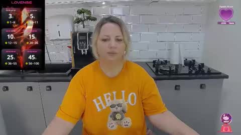 Snapshot of mojjo_erika chatting on June 2026 06:56:01 AM erika online show from June 2026 06:56:01 AM