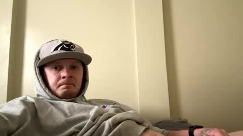 Snapshot of mojozz chatting on February 2025 03:14:02 PM LookinForFun online show from February 2025 03:14:02 PM