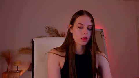 Molly online show from December 2024 12:40:02 AM