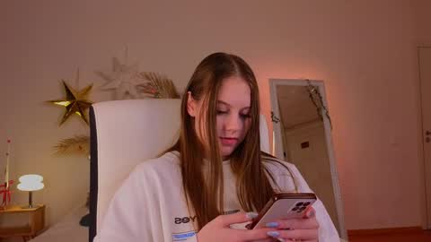 Molly online show from December 2024 03:58:02 AM