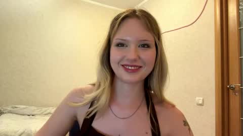 Snapshot of mollieadamek chatting on May 2026 02:22:01 PM Lisa online show from May 2026 02:22:01 PM