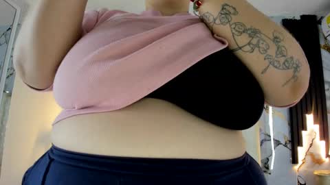 Hey Guys  Im Mollie online show from October 2025 12:47:01 PM