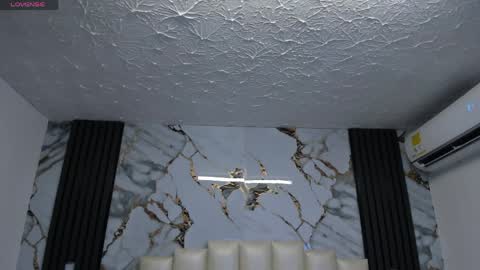 Hey Guys  Im Mollie online show from April 2026 12:03:02 PM