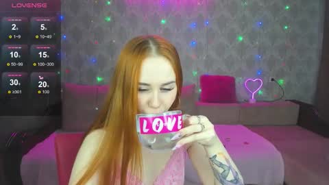 Snapshot of molly__kitty chatting on October 2025 03:29:01 AM molly__kitty online show from October 2025 03:29:01 AM