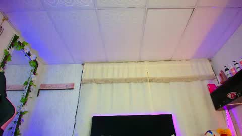 Molly Bick online show from June 2026 05:03:02 AM