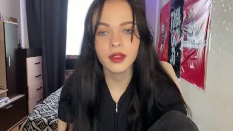 molly_kinkli online show from April 2026 08:13:01 AM