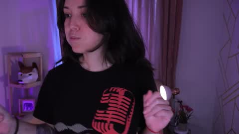   MOLLY   online show from November 2025 03:40:01 PM