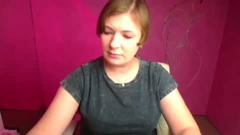 Molly online show from October 2025 11:43:01 AM
