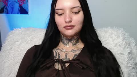 Lina online show from October 2025 09:19:02 AM