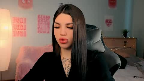 Snapshot of molly_rettyy chatting on April 2026 04:49:02 AM Molly online show from April 2026 04:49:02 AM