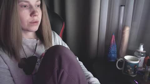 I have new photos come and see with love Molly online show from March 2025 05:11:02 PM