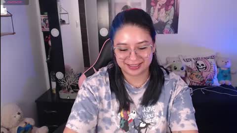 Molly online show from January 2025 05:13:01 AM