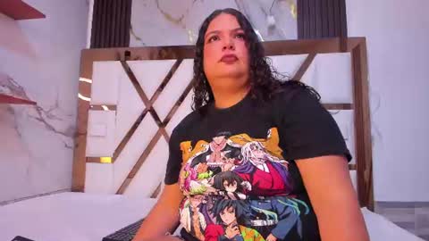Snapshot of molly_sweetee chatting on July 2026 01:34:01 AM Yuli online show from July 2026 01:34:01 AM