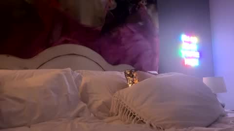 Snapshot of molly_theslut chatting on September 2025 12:20:01 PM molly_theslut online show from September 2025 12:20:01 PM