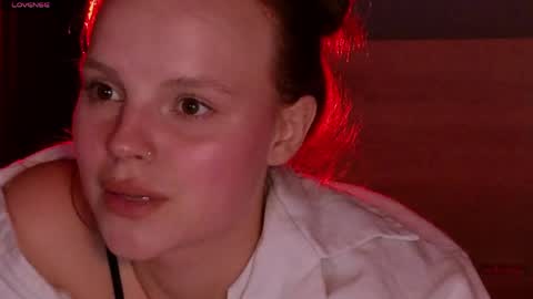 Molly online show from May 2026 01:59:01 PM