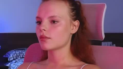 Snapshot of mollybossy chatting on June 2026 01:39:01 AM Molly online show from June 2026 01:39:01 AM