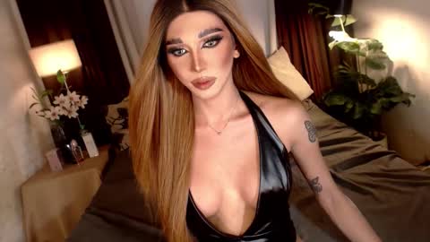 Molly online show from October 2025 07:47:02 AM