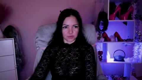 Molly online show from April 2026 06:49:02 AM