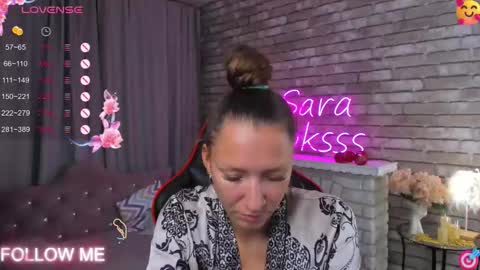 hi im Molly heregreat boobs big heart  warm pussy  online show from September 2025 02:11:01 AM