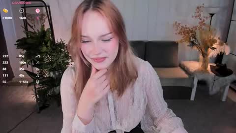 Molly online show from September 2025 11:34:02 AM