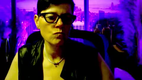 Snapshot of mollysun chatting on June 2026 03:01:02 PM MollySun Nina Randmann online show from June 2026 03:01:02 PM