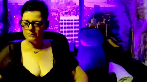 Snapshot of mollysun chatting on June 2026 04:52:02 PM MollySun Nina Randmann online show from June 2026 04:52:02 PM