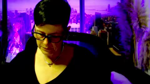 Snapshot of mollysun chatting on July 2026 01:04:01 PM MollySun Nina Randmann online show from July 2026 01:04:01 PM