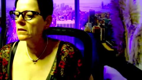 Snapshot of mollysun chatting on July 2026 03:55:01 PM MollySun Nina Randmann online show from July 2026 03:55:01 PM