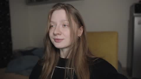 mollytucker online show from January 2025 12:52:02 PM