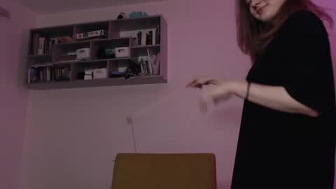 mollytucker online show from February 2025 06:30:02 PM