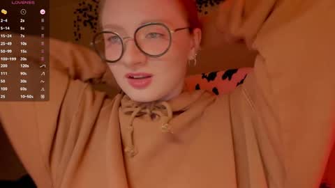 mollytucker online show from April 2026 05:16:02 PM