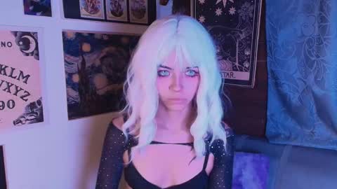Snapshot of mollyycrystal chatting on September 2025 03:30:02 AM mollyycrystal online show from September 2025 03:30:02 AM