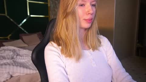 mollyymayy online show from May 2026 05:02:02 AM