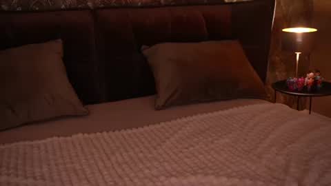 mollyymayy online show from July 2026 01:25:01 AM
