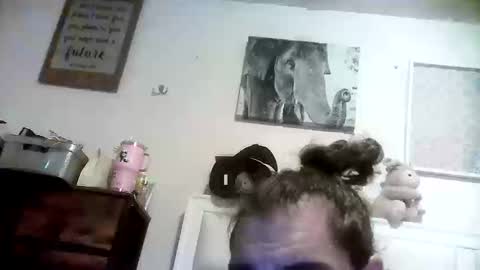 Snapshot of mommabearanpoppabear850 chatting on October 2025 10:31:01 PM mommabearanpoppabear850 online show from October 2025 10:31:01 PM