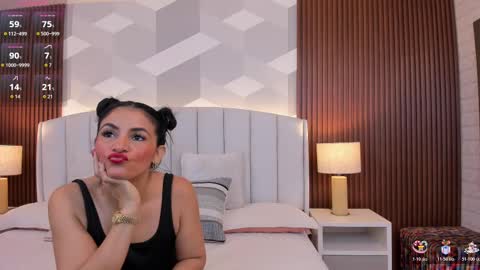 Snapshot of mommy_naughty_ chatting on October 2025 11:02:01 AM Letty Smith online show from October 2025 11:02:01 AM