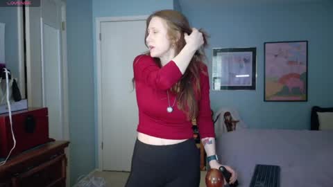 Snapshot of mommygoddessl chatting on May 2026 02:03:02 PM Goddess L online show from May 2026 02:03:02 PM