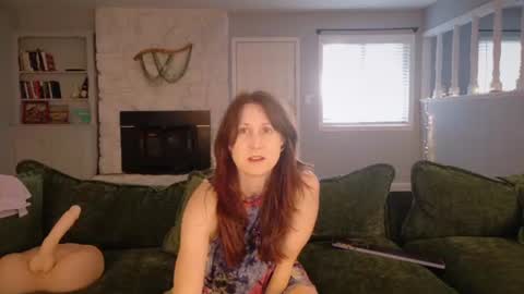 Snapshot of mommygoddessl chatting on June 2026 11:54:01 PM Goddess L online show from June 2026 11:54:01 PM