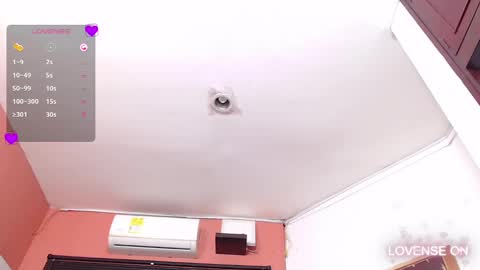 Snapshot of mommyissuess_ chatting on March 2025 05:38:02 AM Daphne online show from March 2025 05:38:02 AM