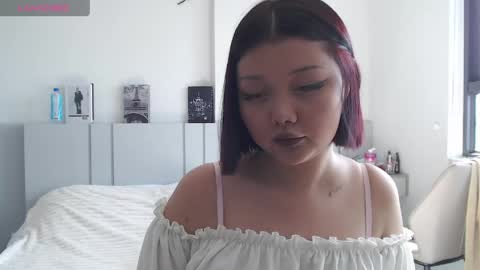 Snapshot of momomoonxxx chatting on June 2026 01:28:02 AM Kim Jang Mi online show from June 2026 01:28:02 AM