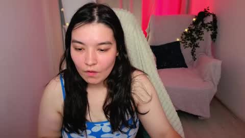 Momo online show from May 2026 04:07:02 AM