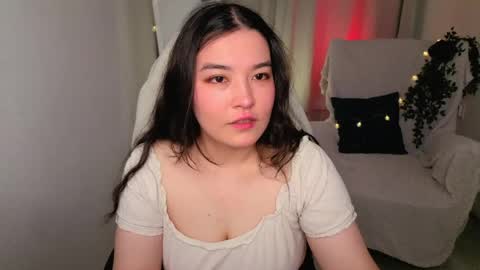 Momo online show from May 2026 10:38:02 PM